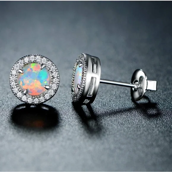 18K Gold Plated Opal Halo Stud Earrings NIP - Picture 2 of 2